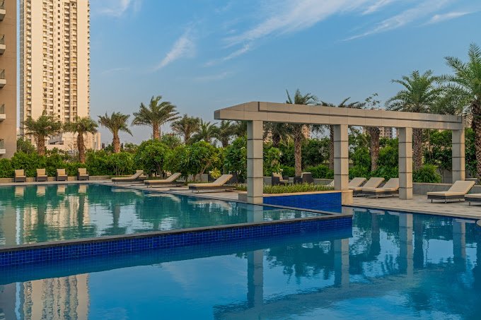 DLF The Ultima